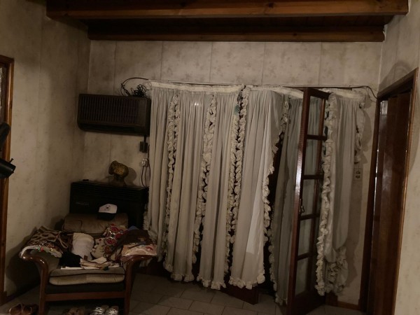 VENTA HERMOSO CHALET 3 DORMITORIOS, CARHUE 700 -TEMPERLEY-  SE ACEPTA VEHICULO O PH O DPTO MENOR VALOR A CUENTA