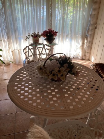 VENTA HERMOSO CHALET 3 DORMITORIOS, CARHUE 700 -TEMPERLEY-  SE ACEPTA VEHICULO O PH O DPTO MENOR VALOR A CUENTA