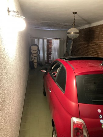 VENTA HERMOSO CHALET 3 DORMITORIOS, CARHUE 700 -TEMPERLEY-  SE ACEPTA VEHICULO O PH O DPTO MENOR VALOR A CUENTA