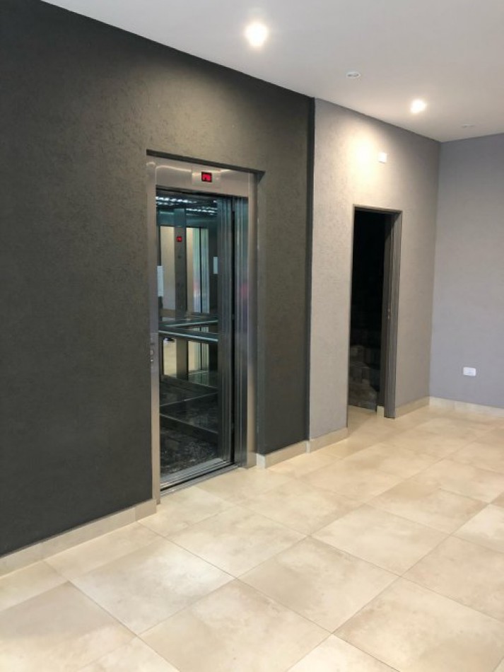 VENTA HERMOSO DEPTO 2 AMBIENTES C/COCHERA Y BALCON, LAS HERAS 659 -MONTE GRANDE-