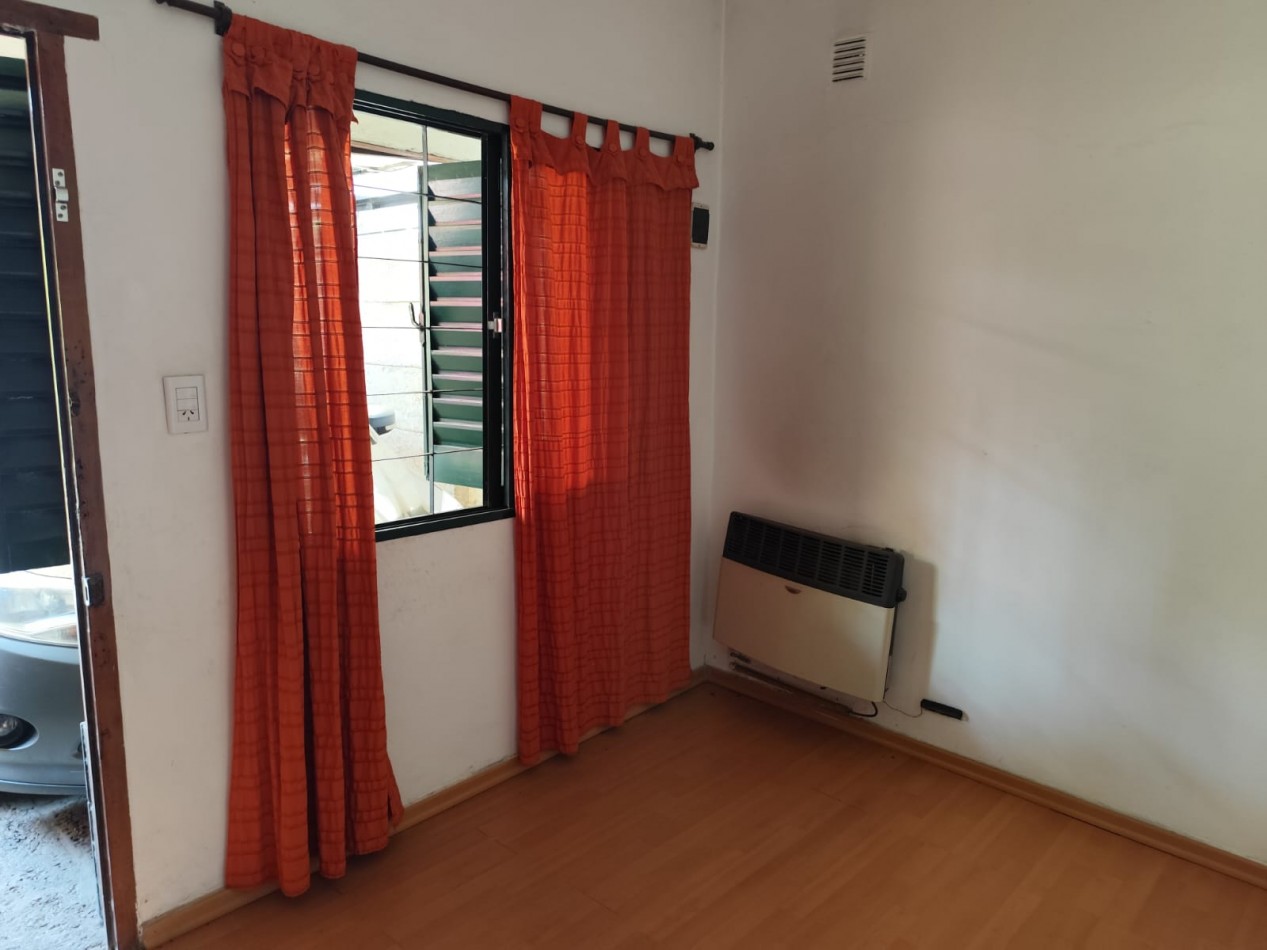 VENTA PH AL FRENTE 3 AMBIENTES CON PATIO Y GARAJE SEMICUBIERTO -ARIAS 1161 JOSE MARMOL-