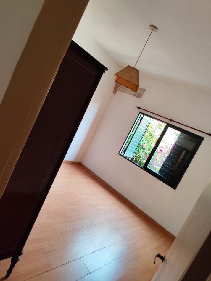 VENTA PH AL FRENTE 3 AMBIENTES CON PATIO Y GARAJE SEMICUBIERTO -ARIAS 1161 JOSE MARMOL-