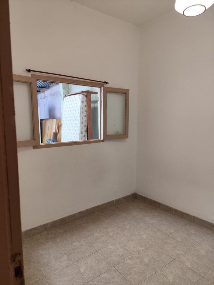 VENTA PH AL FRENTE 3 AMBIENTES CON PATIO Y GARAJE SEMICUBIERTO -ARIAS 1161 JOSE MARMOL-