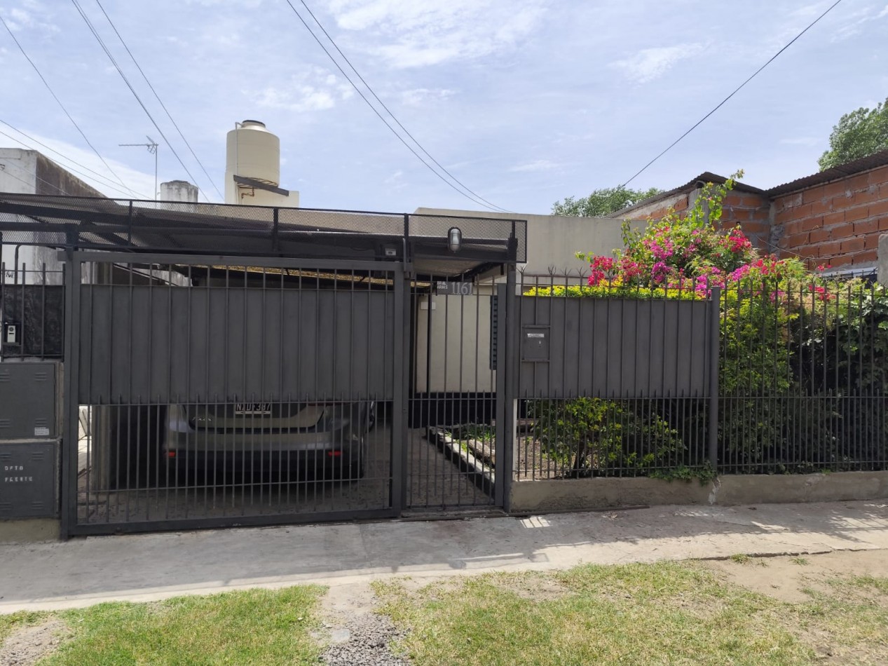 VENTA PH AL FRENTE 3 AMBIENTES CON PATIO Y GARAJE SEMICUBIERTO -ARIAS 1161 JOSE MARMOL-