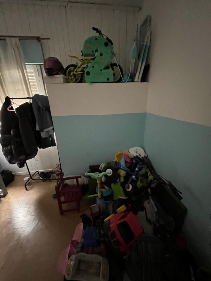 VENTA CASA 2 DORMITORIOS Y QUINCHO A UNA CUADRA DE AVENIDA VALETTE, BURLANDO 1500 -LUIS GUILLON-