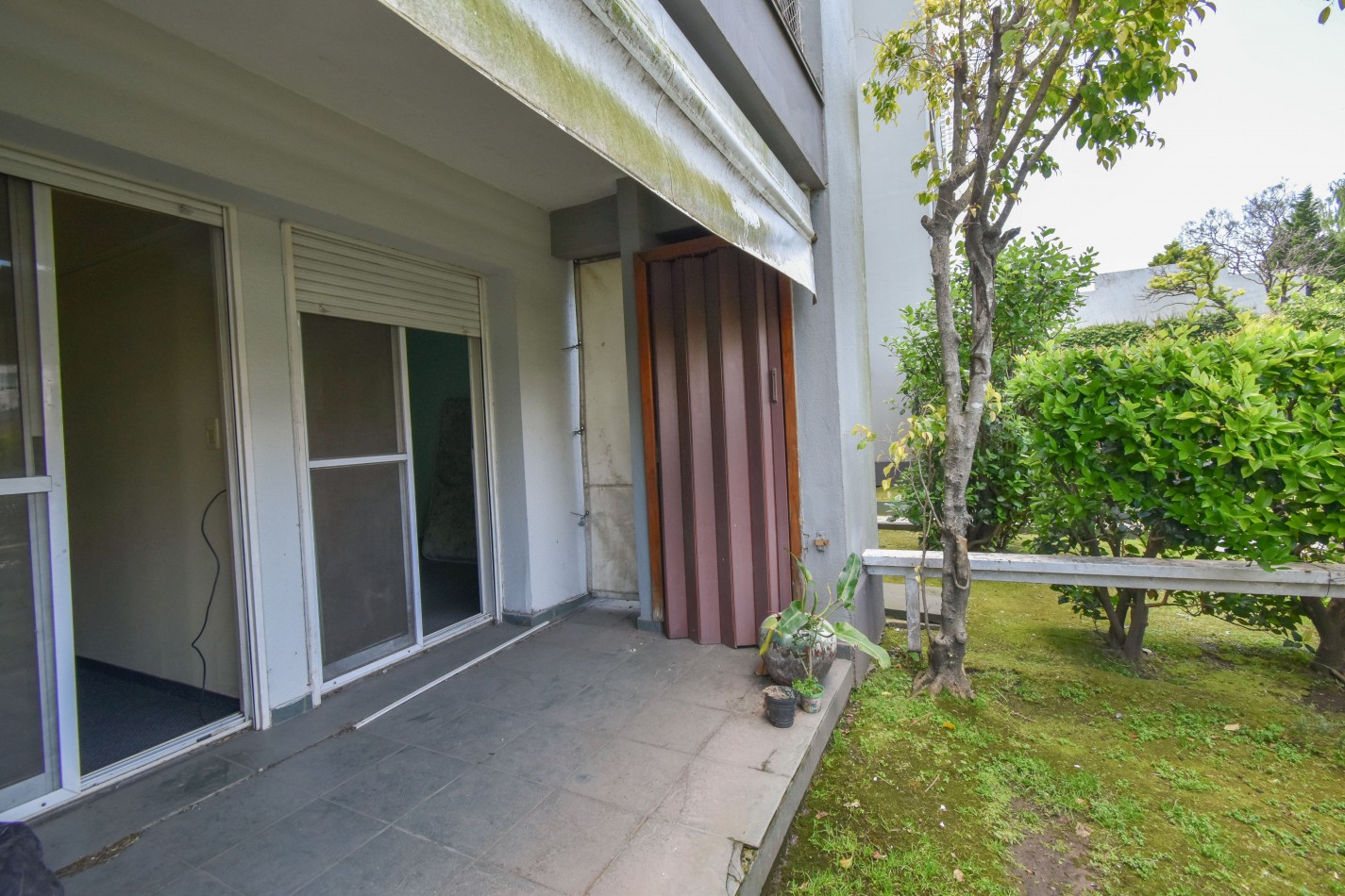 VENTA HERMOSO DEPARTAMENTO APTO CREDITO 3 AMBIENTES CON COCHERA COMPLEJO OLIDEN, OLIDEN 1180 -LOMAS DE ZAMORA-