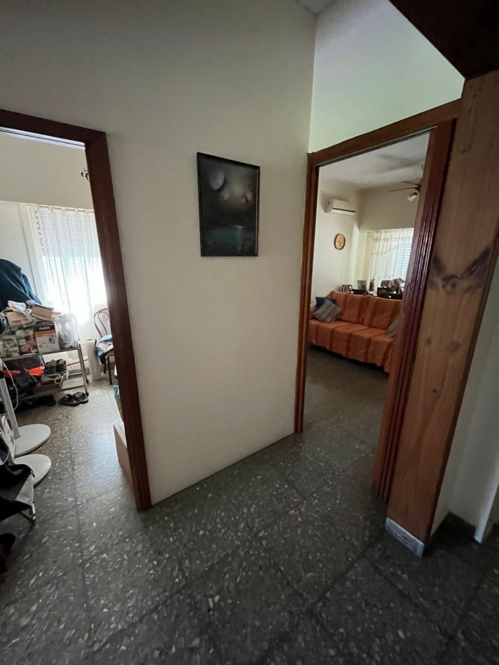 -NUEVO PRECIO- VENTA HERMOSA CASA APTA CREDITO, ESTADO IMPECABLE, GRAN LOTE, 3 DORMITORIOS, ALLEMANDRI 1500 -TEMPERLEY-