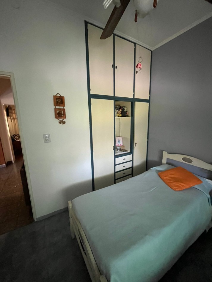 -NUEVO PRECIO- VENTA HERMOSA CASA APTA CREDITO, ESTADO IMPECABLE, GRAN LOTE, 3 DORMITORIOS, ALLEMANDRI 1500 -TEMPERLEY-