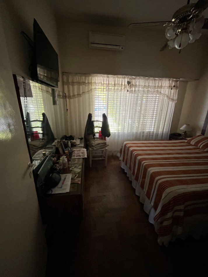 -NUEVO PRECIO- VENTA HERMOSA CASA APTA CREDITO, ESTADO IMPECABLE, GRAN LOTE, 3 DORMITORIOS, ALLEMANDRI 1500 -TEMPERLEY-