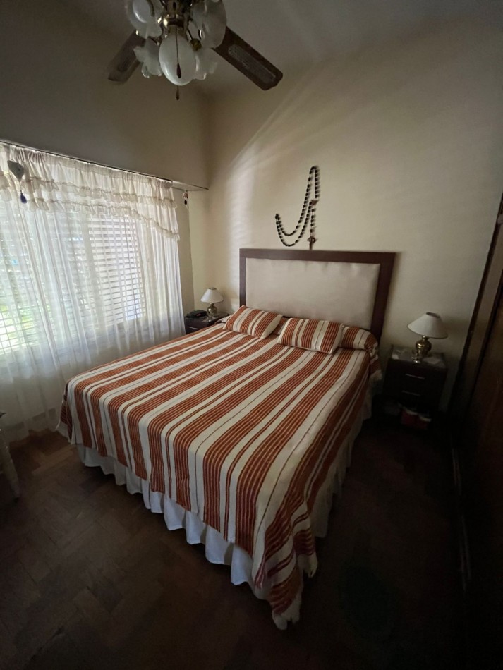 -NUEVO PRECIO- VENTA HERMOSA CASA APTA CREDITO, ESTADO IMPECABLE, GRAN LOTE, 3 DORMITORIOS, ALLEMANDRI 1500 -TEMPERLEY-