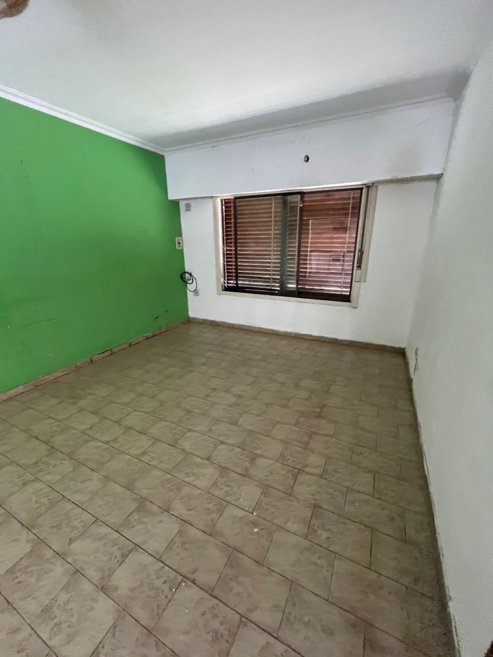 ALQUILER CASA 3 DORMITORIOS, PISCINA, PARRILLA, PATIO, EXCELENTE UBICACION, QUINTANA 700 -ADROGUE-