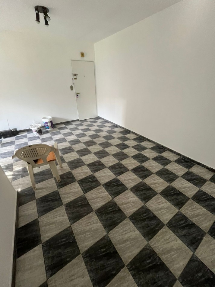 VENTA DEPARTAMENTO CONTRAFRENTE 3 AMBIENTES, RECIENTEMENTE PINTADO, EXPENSAS BAJAS, R. SANTAMARINA 949 -EL JAGUEL- 