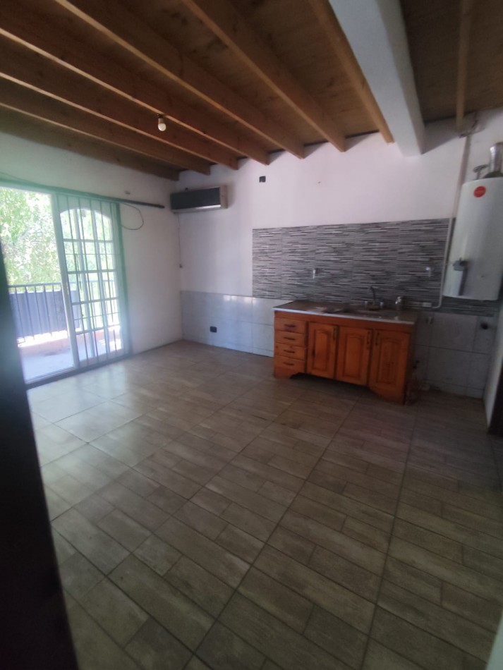 ALQUILER PH EN PLANTA ALTA, DOS DORMITORIOS, DORREGO 2828 -MONTE GRANDE-