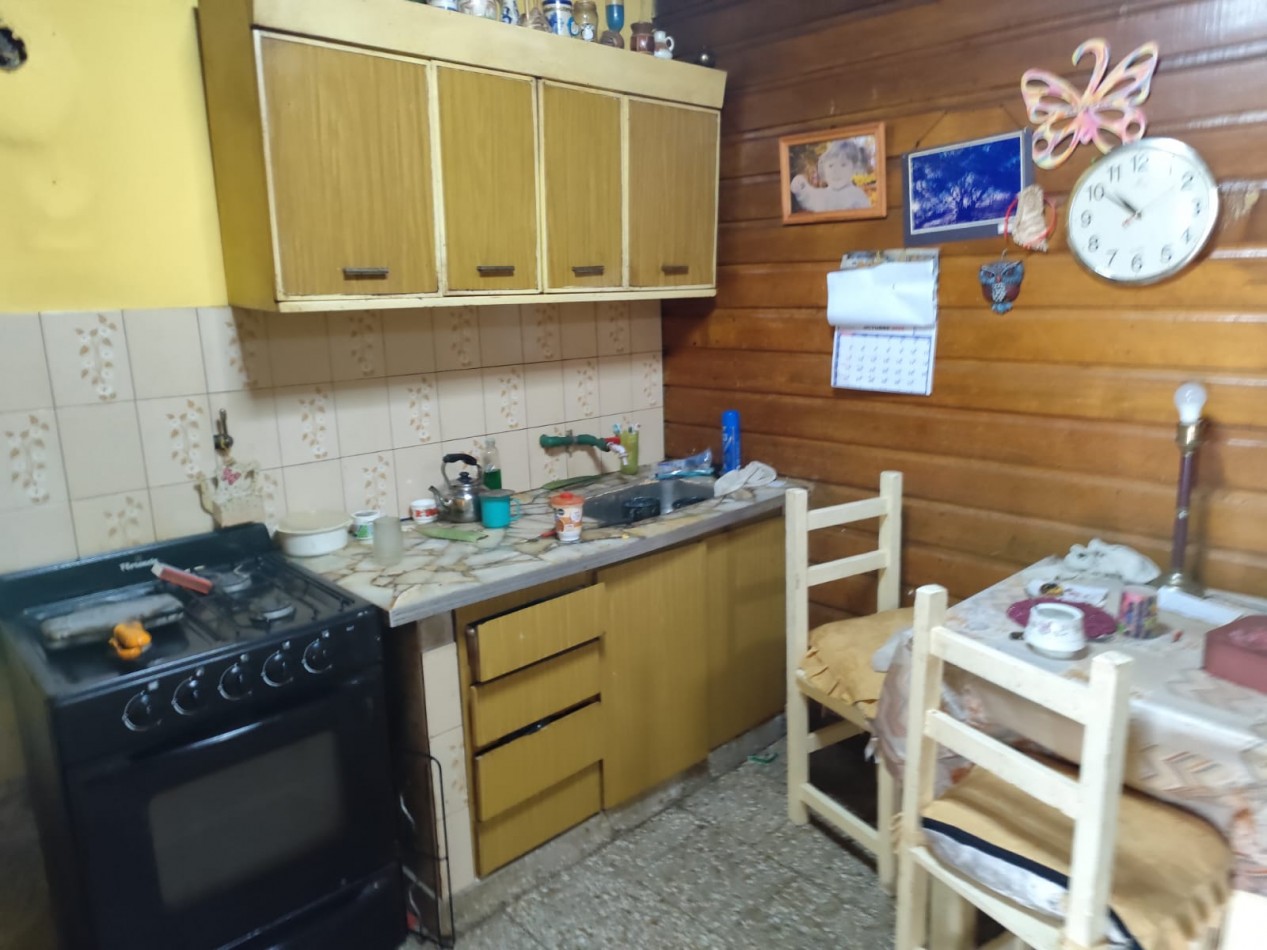 VENTA CASA TIPO CHALET CON DEPARTAMENTO AL FONDO, GARAJE SEMICUBIERTO, RUBEN DARIO 1100 -TEMPERLEY-