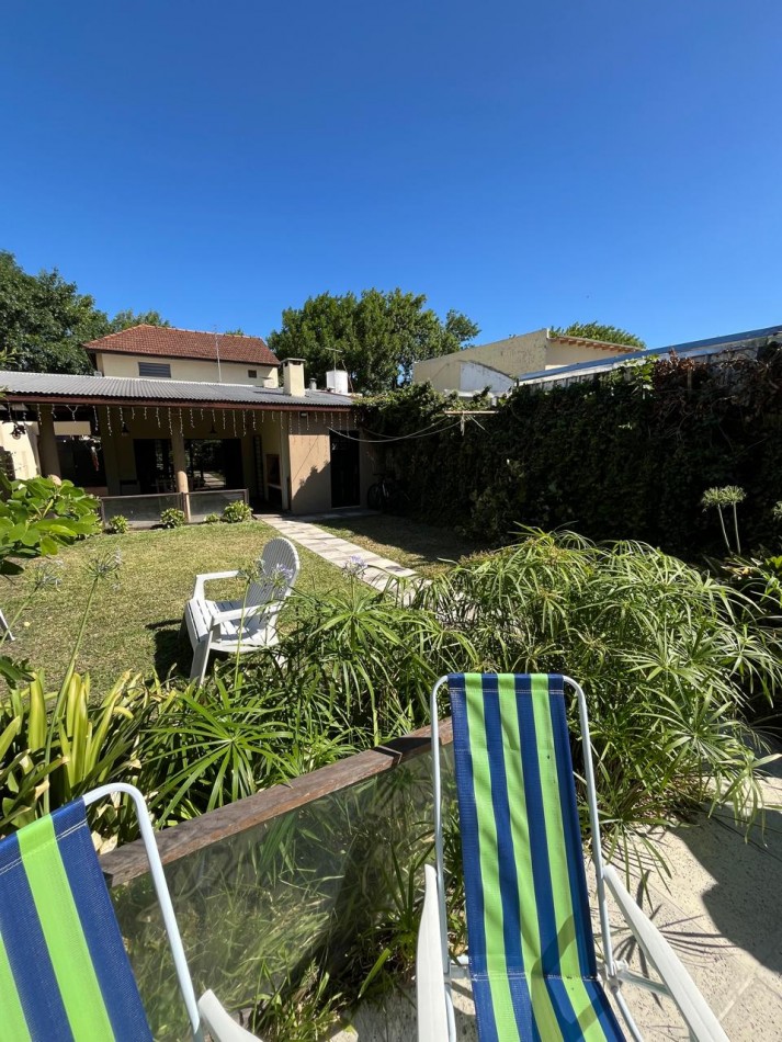 VENTA HERMOSA CASA DE 2 PLANTAS, 3 DORMITORIOS, JARDIN Y PILETA, AVELLANEDA 450 -MONTE GRANDE-