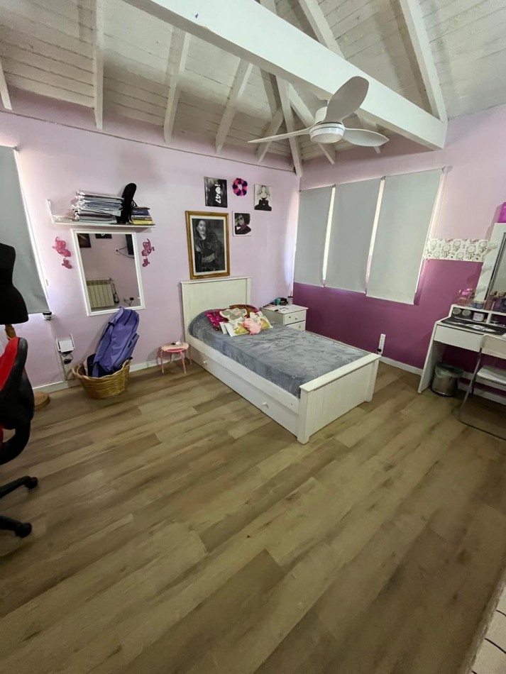 VENTA HERMOSA CASA DE 2 PLANTAS, 3 DORMITORIOS, JARDIN Y PILETA, AVELLANEDA 450 -MONTE GRANDE-