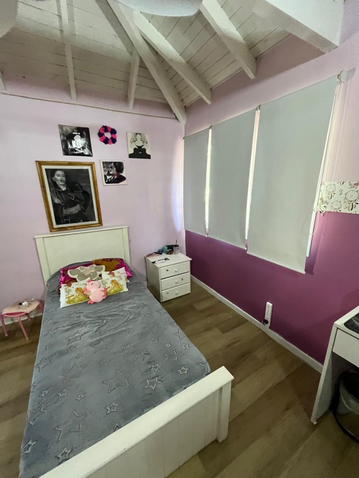 VENTA HERMOSA CASA DE 2 PLANTAS, 3 DORMITORIOS, JARDIN Y PILETA, AVELLANEDA 450 -MONTE GRANDE-