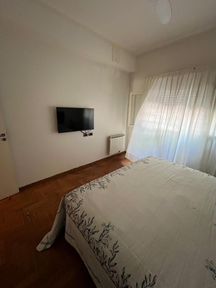 VENTA HERMOSA CASA DE 2 PLANTAS, 3 DORMITORIOS, JARDIN Y PILETA, AVELLANEDA 450 -MONTE GRANDE-