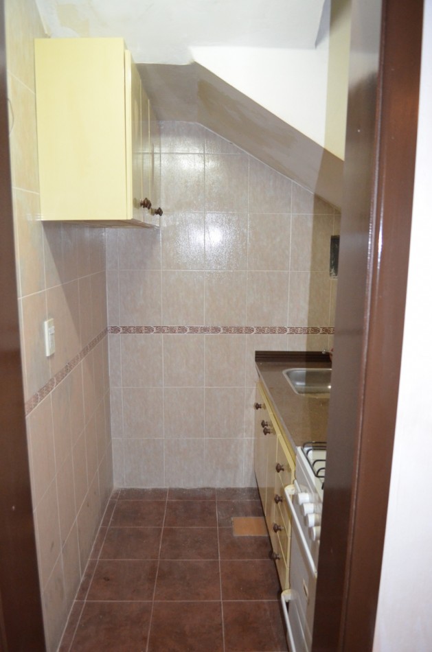 VENTA DEPARTAMENTO 2 AMBIENTES SIN EXPENSAS, APTO CREDITO, EXCELENTE UBICACION A MEDIA CUADRA DE LA ESTACION DE BANFIELD, FRENCH 115 -BANFIELD-