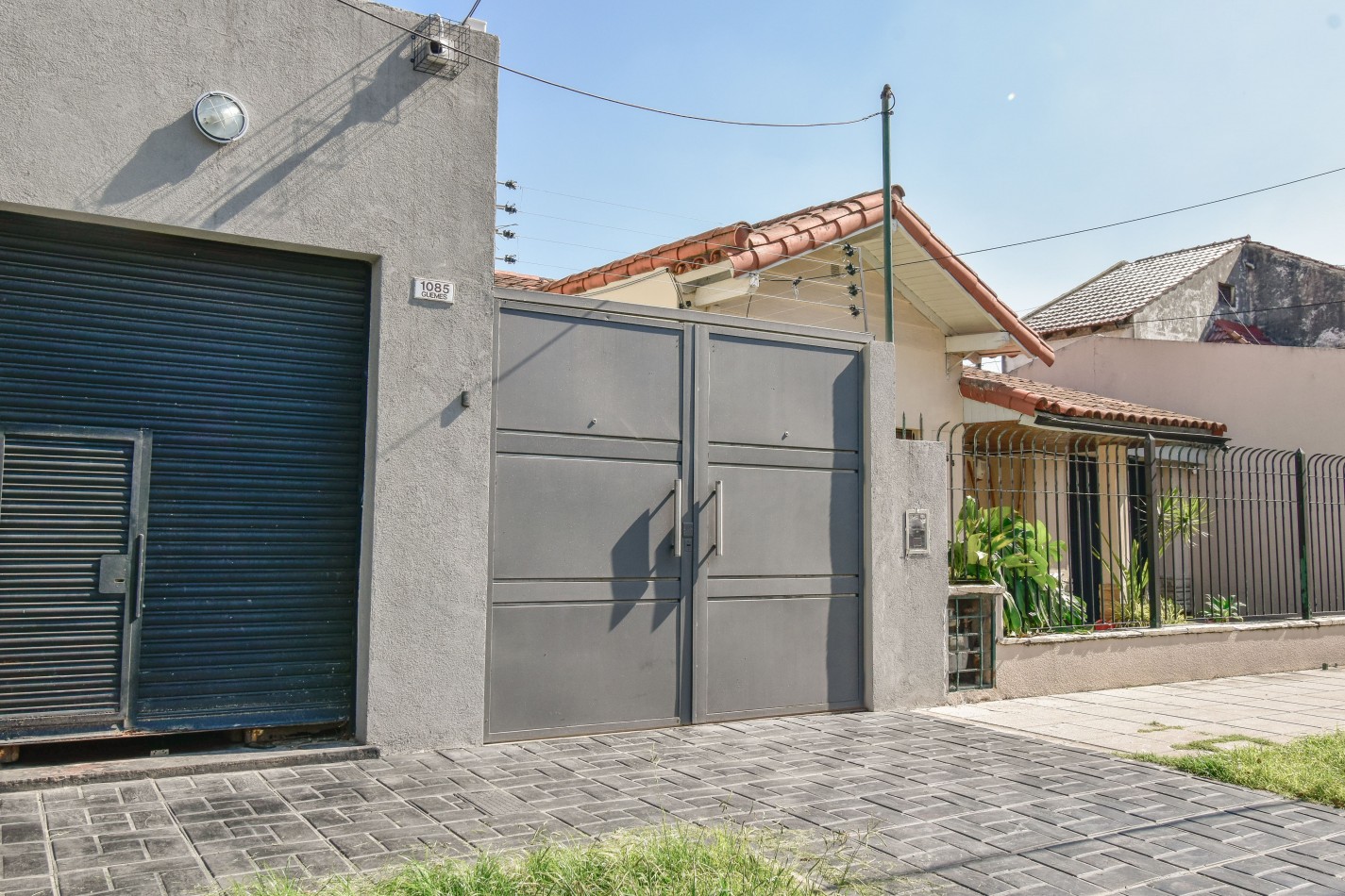VENTA HERMOSO PH TIPO CASA AL FONDO, APTO CREDITO, 3 AMBIENTES CON PISCINA, PARRILLA Y JARDIN, DETALLES DE CATEGORIA, GUEMES 1085 -TEMPERLEY-
