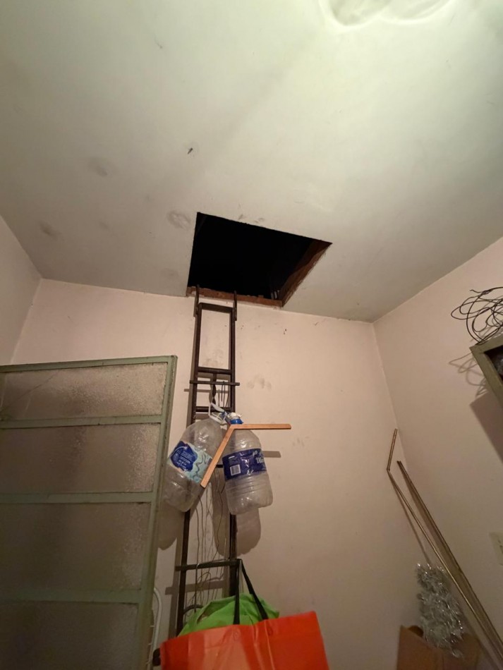 VENTA PH PLANTA ALTA, INGRESO INDEPENDIENTE POR ESCALERA, 3 AMBIENTES CON TERRAZA AMPLIA, JUNCAL 1981 -TEMPERLEY-