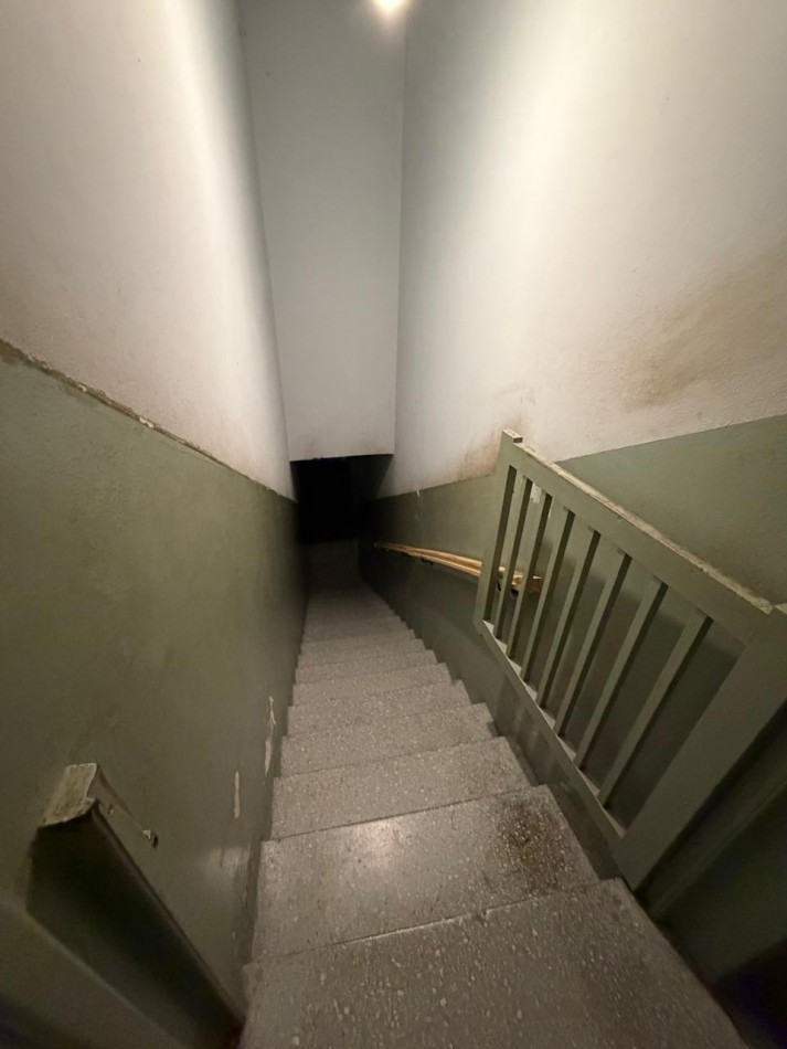 VENTA PH PLANTA ALTA, INGRESO INDEPENDIENTE POR ESCALERA, 3 AMBIENTES CON TERRAZA AMPLIA, JUNCAL 1981 -TEMPERLEY-