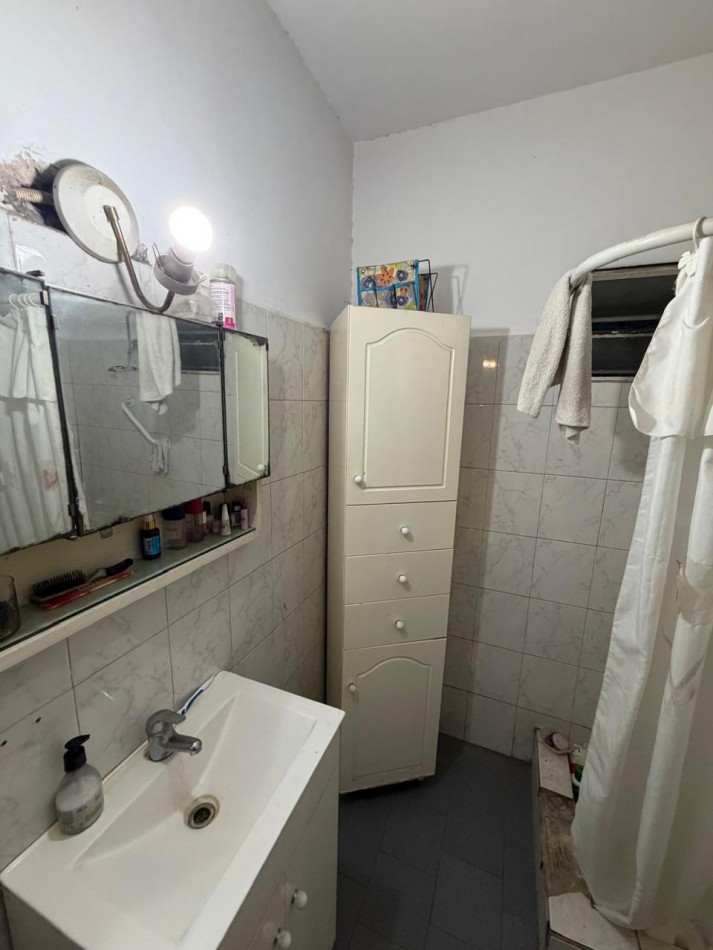 VENTA PH PLANTA ALTA, INGRESO INDEPENDIENTE POR ESCALERA, 3 AMBIENTES CON TERRAZA AMPLIA, JUNCAL 1981 -TEMPERLEY-