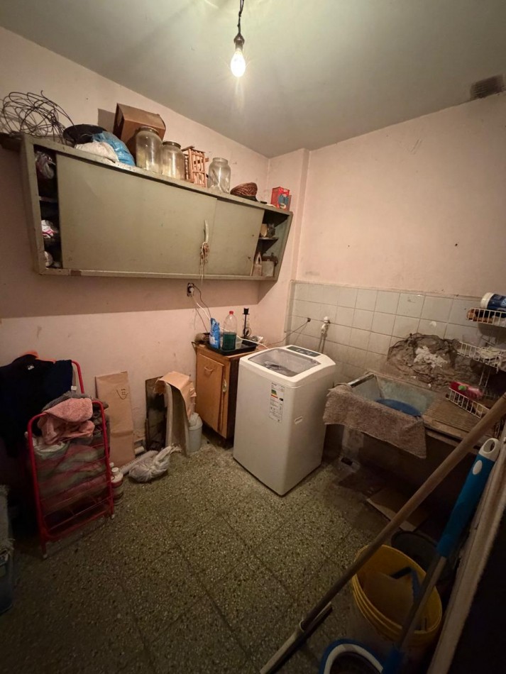 VENTA PH PLANTA ALTA, INGRESO INDEPENDIENTE POR ESCALERA, 3 AMBIENTES CON TERRAZA AMPLIA, JUNCAL 1981 -TEMPERLEY-