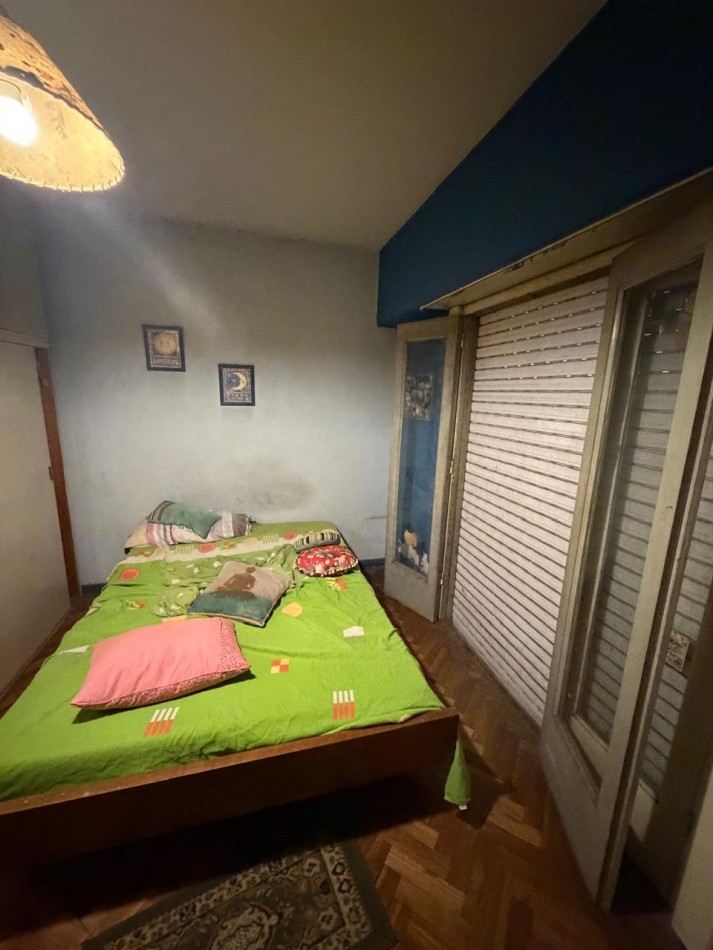 VENTA PH PLANTA ALTA, INGRESO INDEPENDIENTE POR ESCALERA, 3 AMBIENTES CON TERRAZA AMPLIA, JUNCAL 1981 -TEMPERLEY-