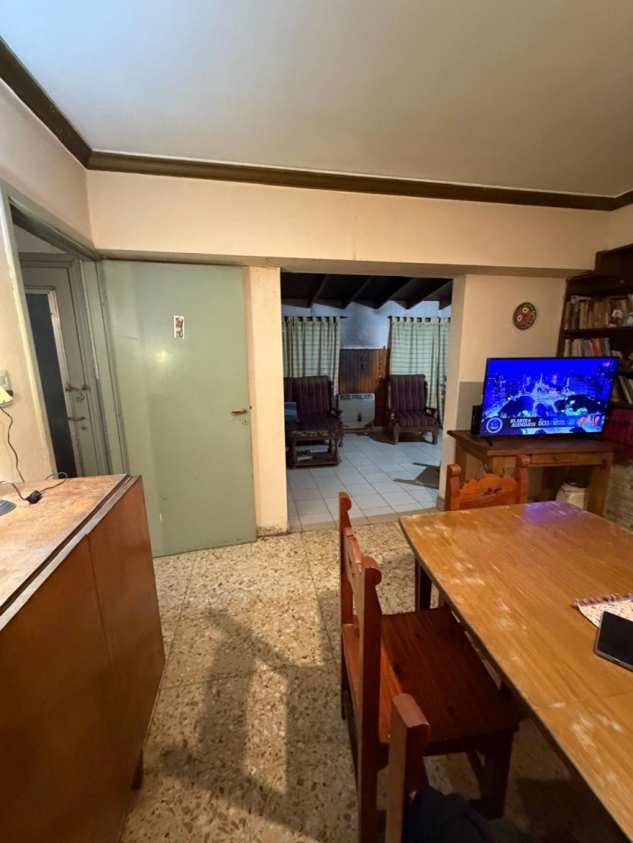 VENTA PH PLANTA ALTA, INGRESO INDEPENDIENTE POR ESCALERA, 3 AMBIENTES CON TERRAZA AMPLIA, JUNCAL 1981 -TEMPERLEY-