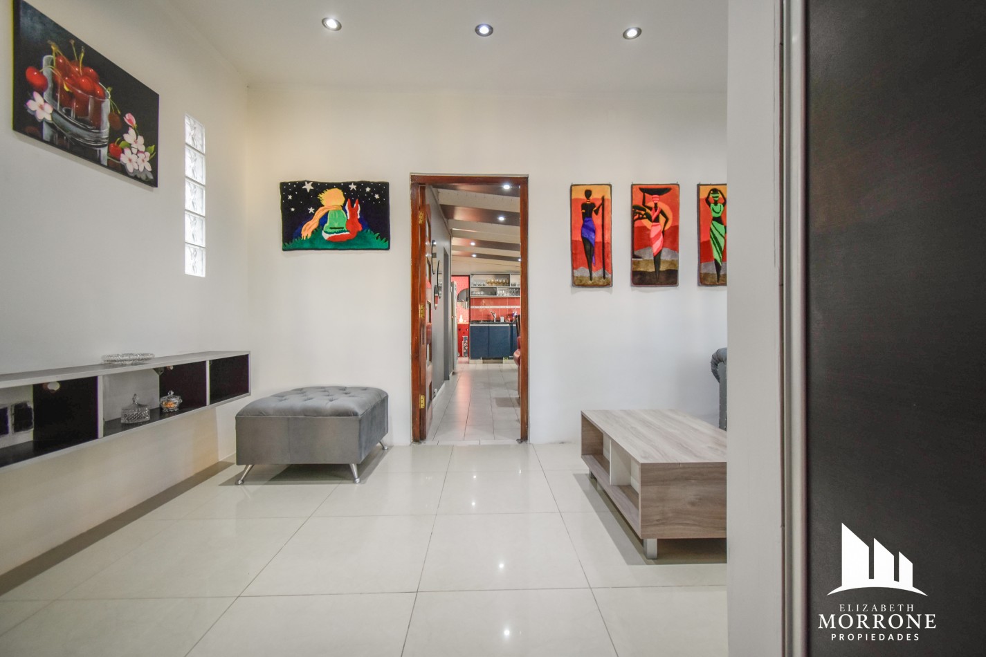 VENTA HERMOSA CASA, 3 DORMITORIOS, QUINCHO Y PILETA, ELIAS ALIPPI 340 -TEMPERLEY-