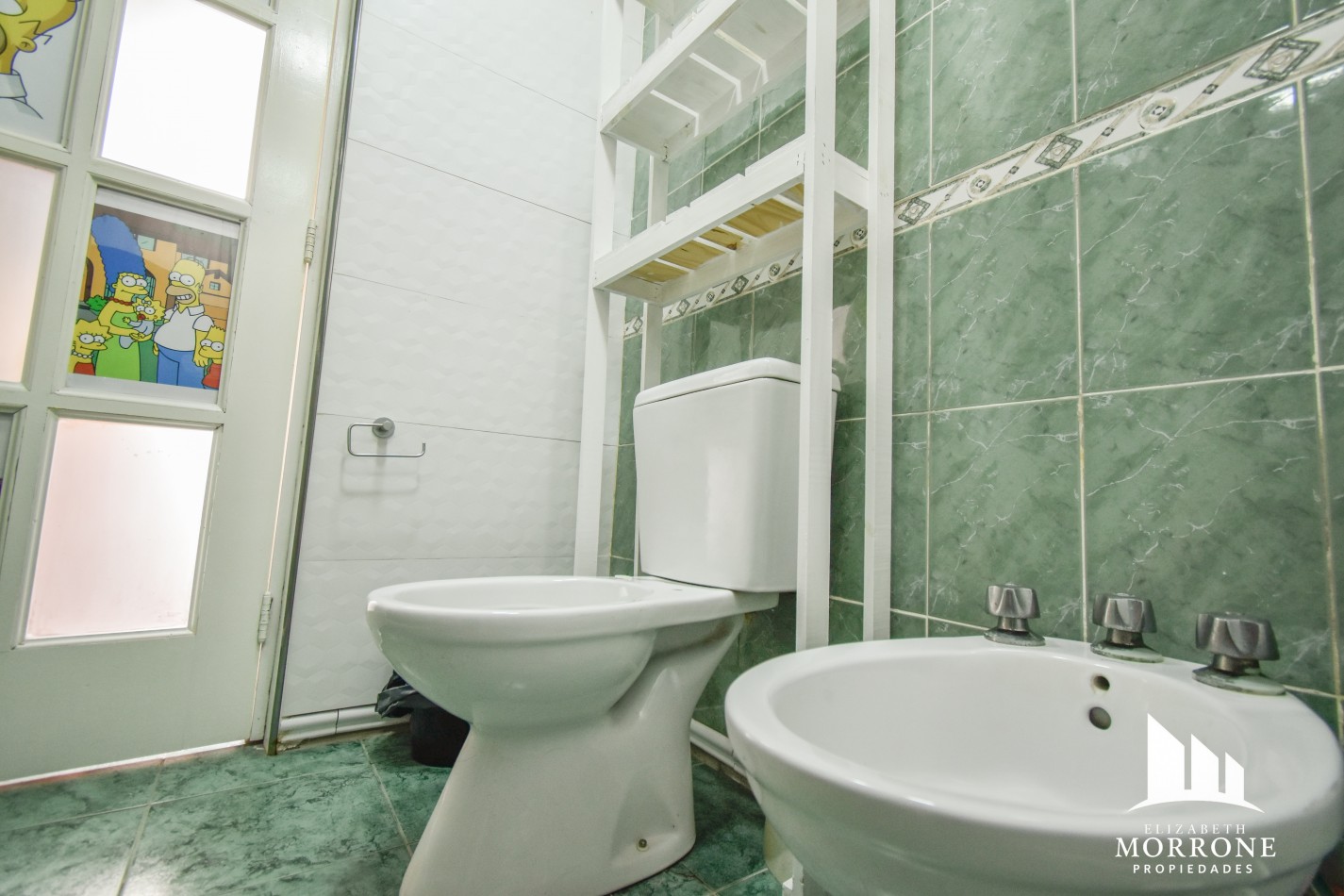 VENTA HERMOSA CASA, 3 DORMITORIOS, QUINCHO Y PILETA, ELIAS ALIPPI 340 -TEMPERLEY-