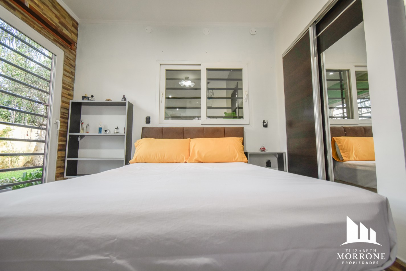 VENTA HERMOSA CASA, 3 DORMITORIOS, QUINCHO Y PILETA, ELIAS ALIPPI 340 -TEMPERLEY-