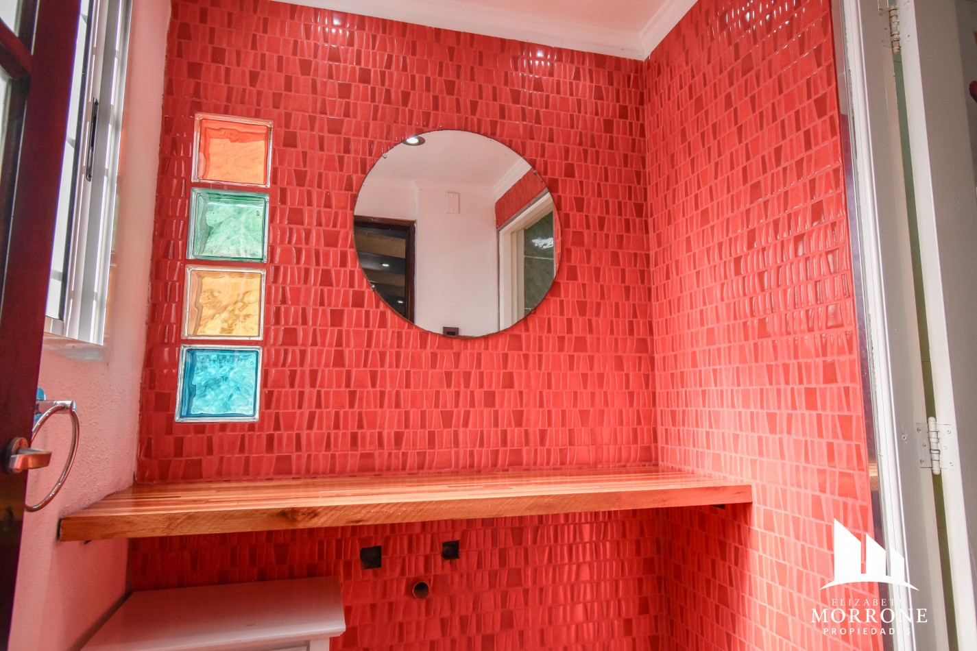 VENTA HERMOSA CASA, 3 DORMITORIOS, QUINCHO Y PILETA, ELIAS ALIPPI 340 -TEMPERLEY-