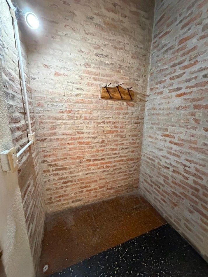 ALQUILER DEPARTAMENTO 2 AMBIENTES, A UNA CUADRA DE AV EVA PERON AL 2100, MAHATMA GANDHI 1203 -TEMPERLEY-