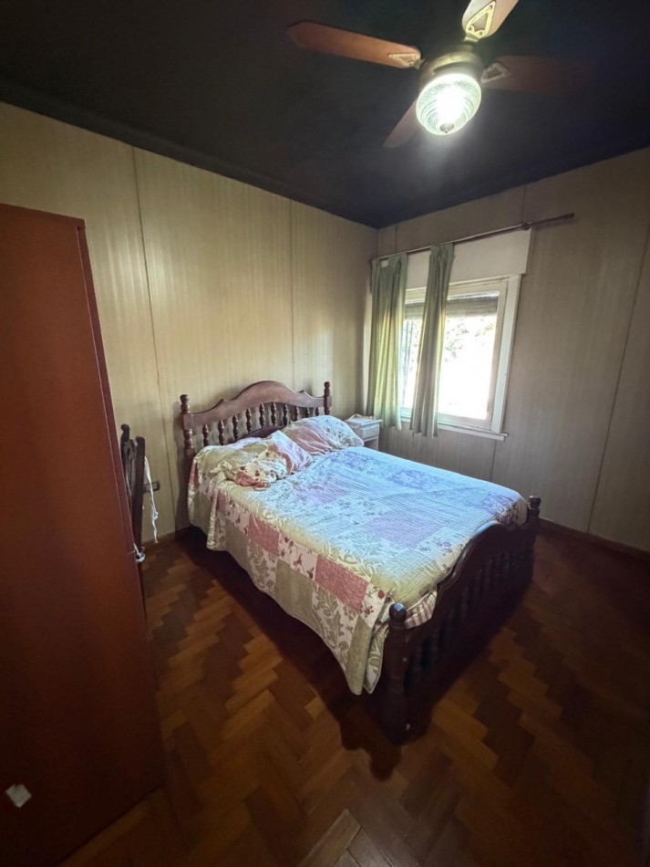 VENTA ESPECTACULAR PROPIEDAD MULTIFAMILIAR -HERMOSA CASA EN PLANTA ALTA Y DOS DEPARTAMENTOS EN PLANTA BAJA, PARQUE Y GARAJE IDEAL PARA VIVIENDA Y RENTA, MAHATMA GANDHI 1203 -TEMPERLEY-