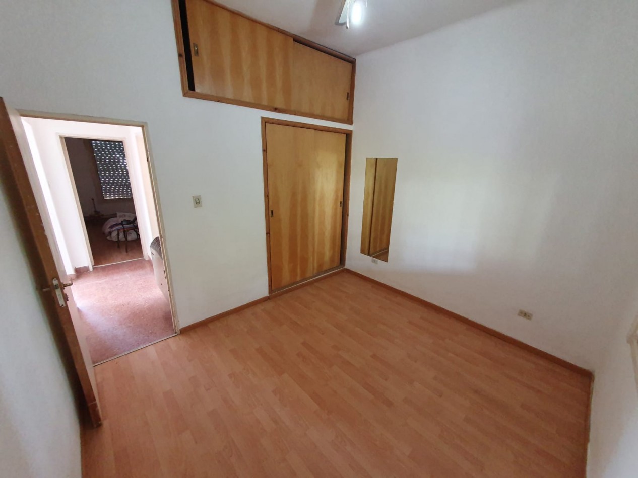 -RESERVADA-ALQUILER CASA 3 AMBIENTES, AMPLIO PARQUE, EXCELENTE UBICACION PROXIMIDAD A TRANSPORTE PUBLICO, LITUANIA 141 -TEMPERLEY-