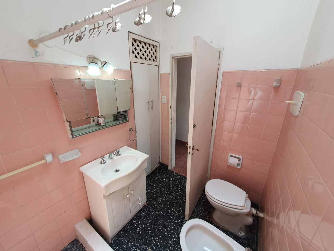 -RESERVADA-ALQUILER CASA 3 AMBIENTES, AMPLIO PARQUE, EXCELENTE UBICACION PROXIMIDAD A TRANSPORTE PUBLICO, LITUANIA 141 -TEMPERLEY-