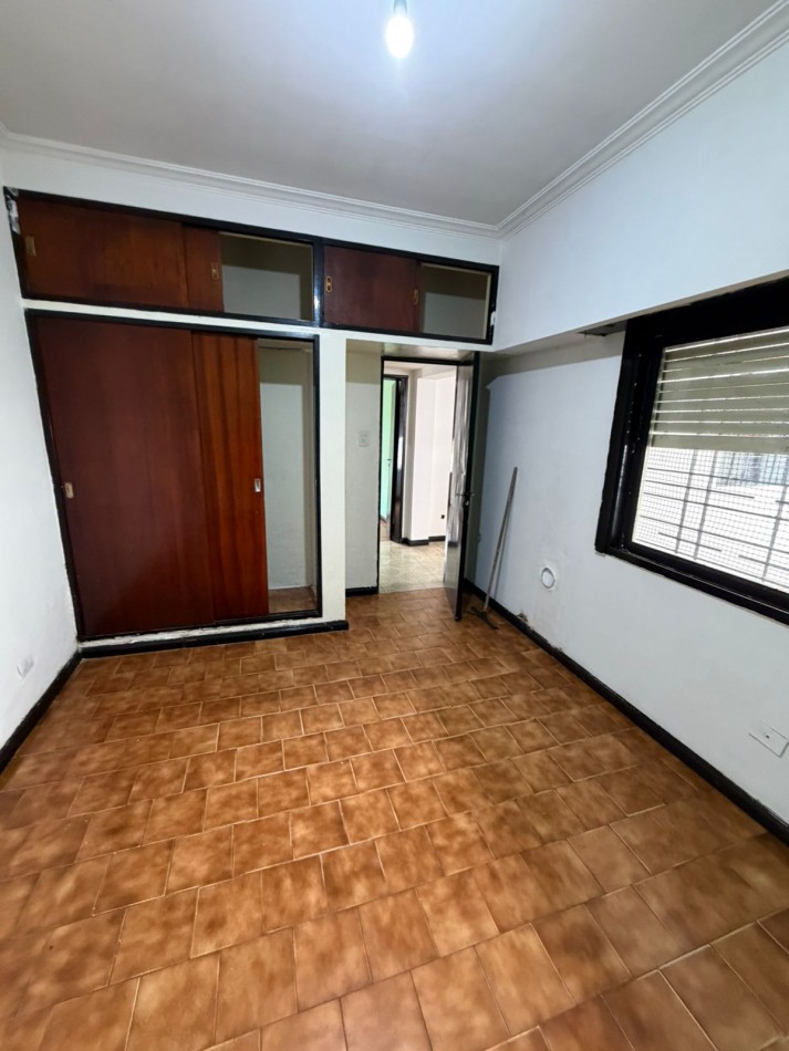 -RESERVADA-ALQUILER CASA 3 AMBIENTES, PATIO Y LUGAR DESCUBIERTO PARA ENTRAR UN AUTO A 3 CUADRAS DE AV EVA PERON AL 1500, EL ZORZAL 161 -TEMPERLEY-