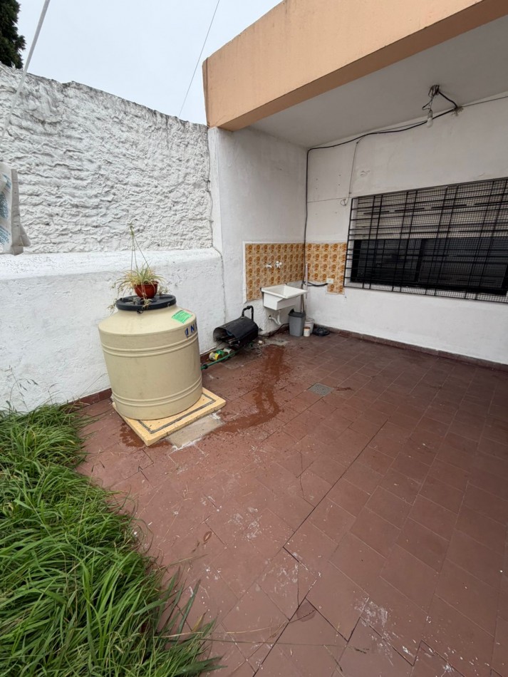 -RESERVADA-ALQUILER CASA 3 AMBIENTES, PATIO Y LUGAR DESCUBIERTO PARA ENTRAR UN AUTO A 3 CUADRAS DE AV EVA PERON AL 1500, EL ZORZAL 161 -TEMPERLEY-