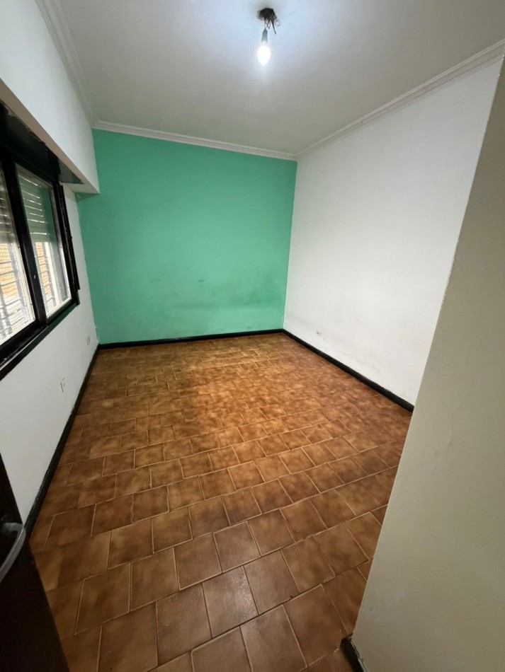 -RESERVADA-ALQUILER CASA 3 AMBIENTES, PATIO Y LUGAR DESCUBIERTO PARA ENTRAR UN AUTO A 3 CUADRAS DE AV EVA PERON AL 1500, EL ZORZAL 161 -TEMPERLEY-