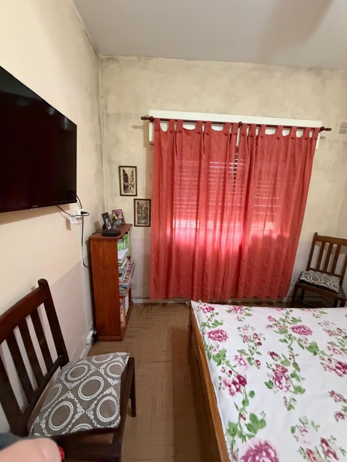 VENTA IDEAL 2 FAMILIAS CASA CON DEPARTAMENTO 2 AMBIENTES, QUINCHO Y AMPLIO PARQUE, FERRE 126 -JOSE MARMOL-