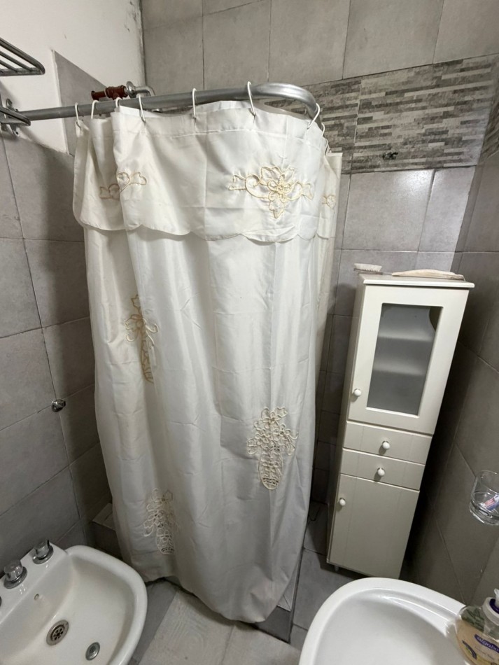 ALQUILER PH DOS AMBIENTES MAS HABITACION AUXILIAR AMOBLADO ZEBALLOS 895 TEMPERLEY