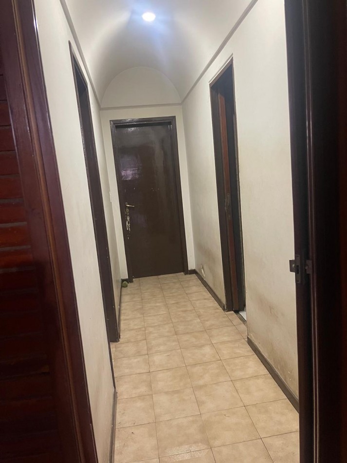 VENTA IMPORTANTE CHALET 3 AMBIENTES CON QUINCHO Y GRAN LOTE - URIARTE 1256 REMEDIOS DE ESCALADA-