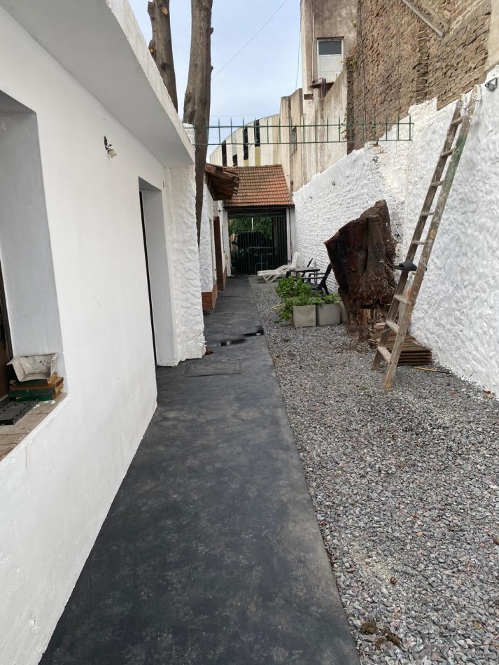 VENTA IMPORTANTE CHALET 3 AMBIENTES CON QUINCHO Y GRAN LOTE - URIARTE 1256 REMEDIOS DE ESCALADA-
