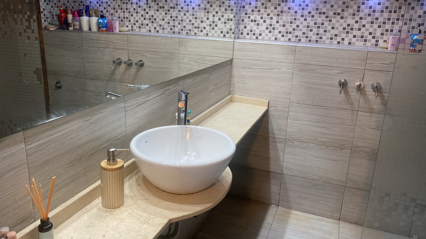 -RESERVADO- ALQUILER PH 3 AMBIENTES C/PATIO S/EXPENSAS - FLORENCIO VARELA 829 GERLI-