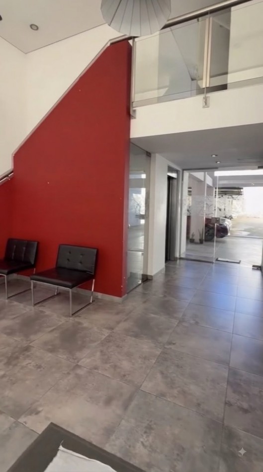 ALQUILER HERMOSO DEPARTAMENTO 2 AMBIENTES Y COCHERA CUBIERTA -PASAJE GONZALEZ 72 LOMAS DE ZAMORA-