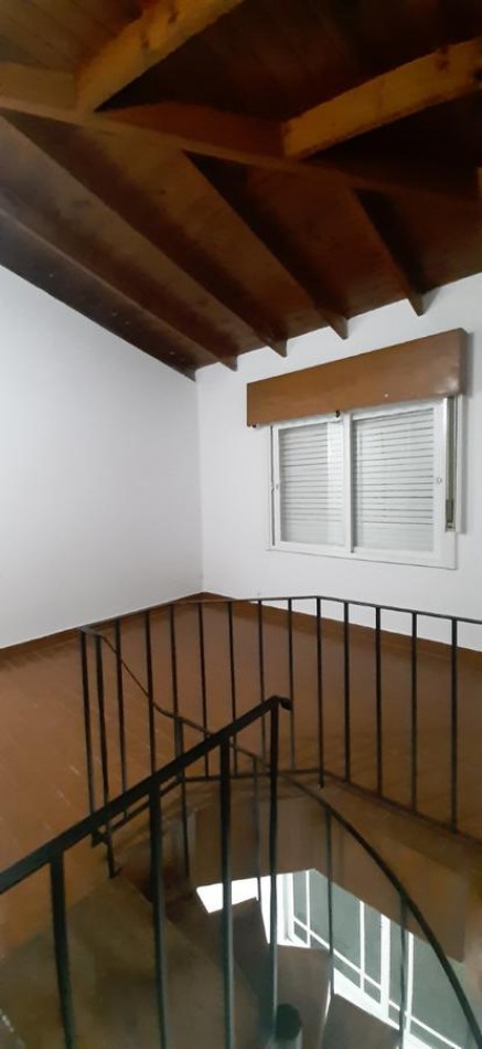 ALQUILER PH 3 AMBIENTES, A 5 CUADRAS DE AV EVA PERON, JOSE MARMOL 670 -TEMPERLEY-