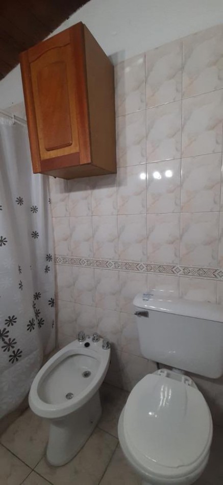 ALQUILER PH 3 AMBIENTES, A 5 CUADRAS DE AV EVA PERON, JOSE MARMOL 670 -TEMPERLEY-
