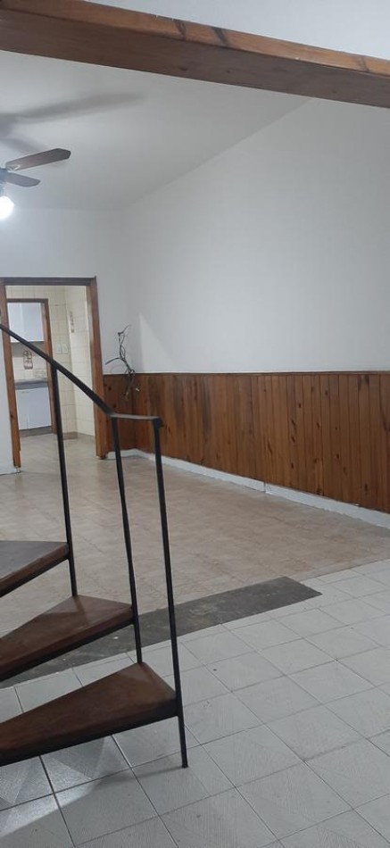 ALQUILER PH 3 AMBIENTES, A 5 CUADRAS DE AV EVA PERON, JOSE MARMOL 670 -TEMPERLEY-